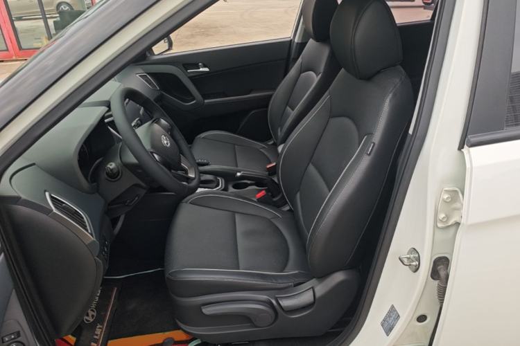Used Hyundai ix25 2015 1.6L Automatic Two-Wheel Drive Smart GLS Trim Left Front Seat