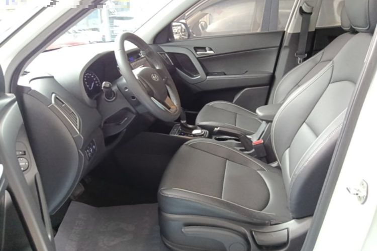 Used Hyundai ix25 2015 1.6L Automatic Two-Wheel Drive Smart GLS Trim Left Front Seat
