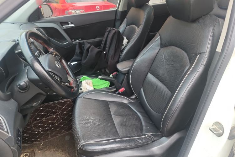 Used Hyundai ix25 2015 2.0L Automatic Two-Wheel Drive Intelligent GLS Left Front Seat