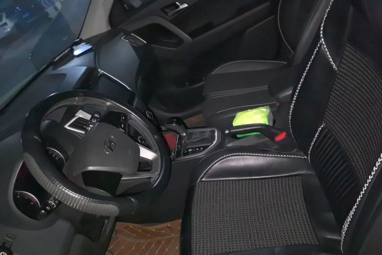 Used Hyundai ix25 2015 1.6L Automatic Two-Wheel Drive Smart GLS Trim Left Front Seat