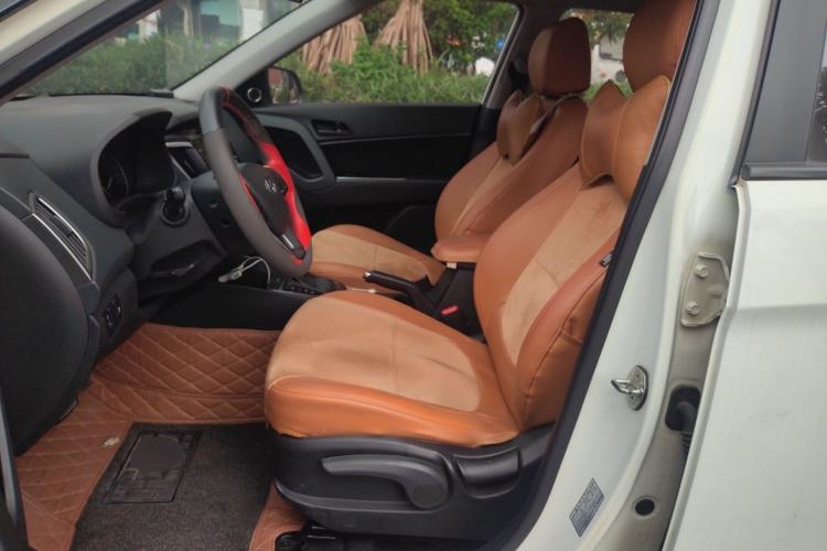 Used Hyundai ix25 2015 1.6L Automatic Two-Wheel Drive Fashionable GS Model Left Front Seat