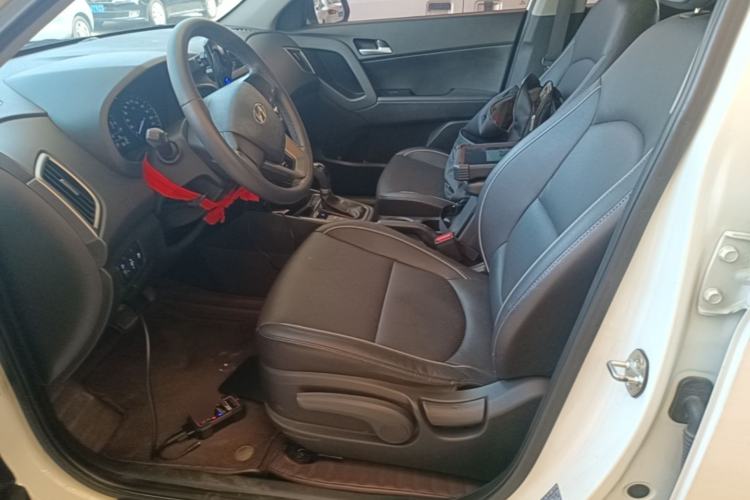 Used Hyundai ix25 2015 1.6L Automatic Two-Wheel Drive Smart GLS Trim Left Front Seat
