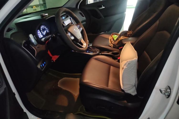 Used Hyundai ix25 2015 2.0L Automatic Two-Wheel Drive Intelligent GLS Left Front Seat