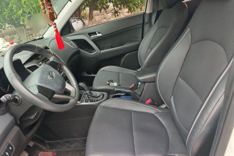 Used Hyundai ix25 2015 1.6L Automatic Two-Wheel Drive Smart GLS Trim Left Front Seat