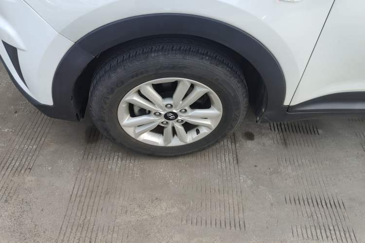 Used Hyundai ix25 2015 1.6L Manual Two-Wheel Drive Fashionable GS Model Left Front Wheel Hub