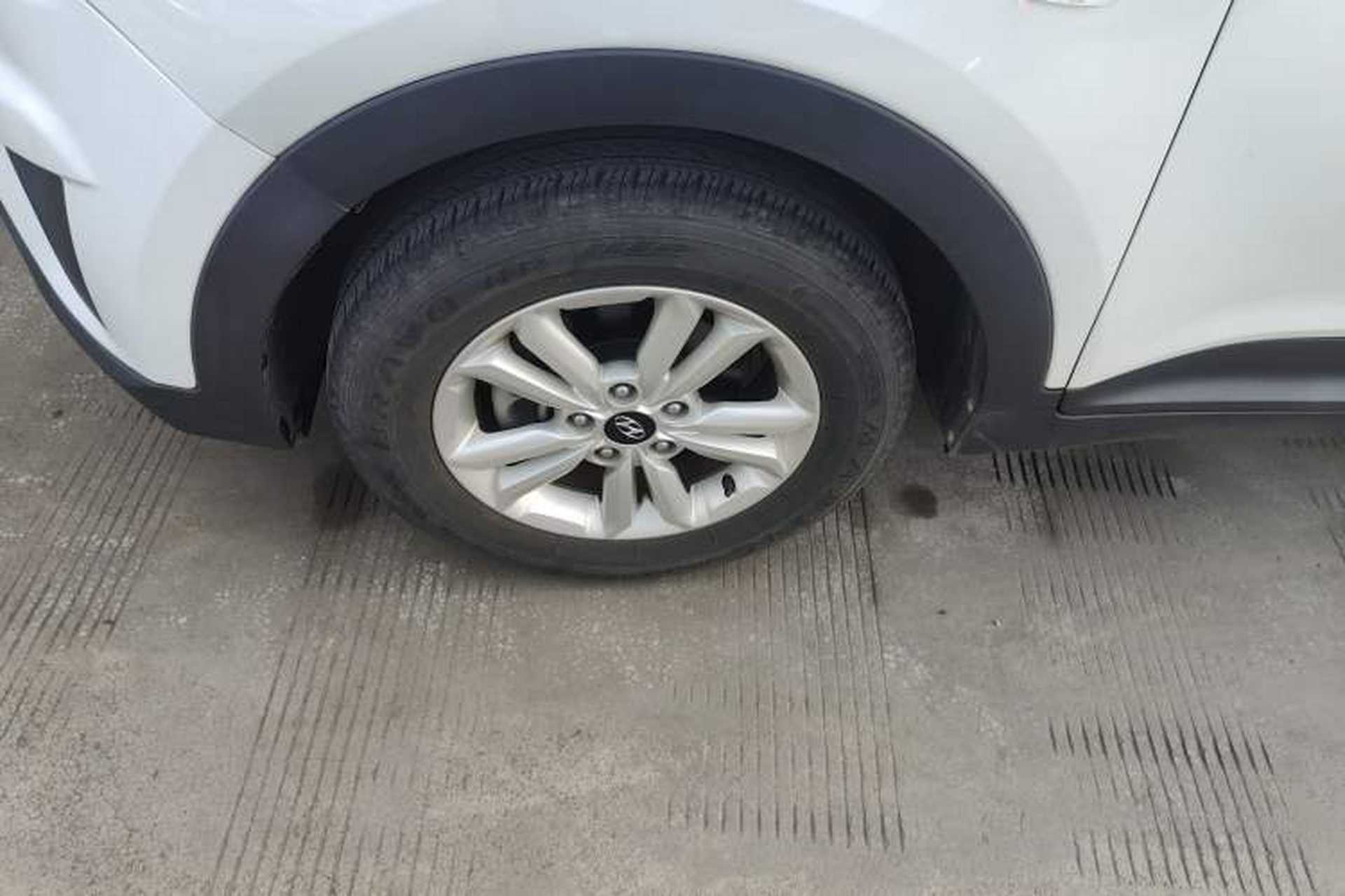 Used Hyundai ix25 2015 1.6L Manual Two-Wheel Drive Fashionable GS Model Left Front Wheel Hub
