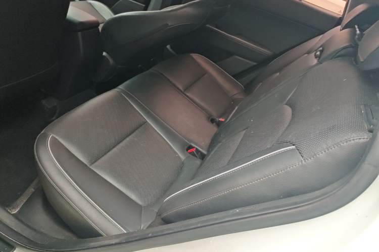 Used Hyundai ix25 2015 1.6L Automatic Two-Wheel Drive Smart GLS Trim Left Rear Seat