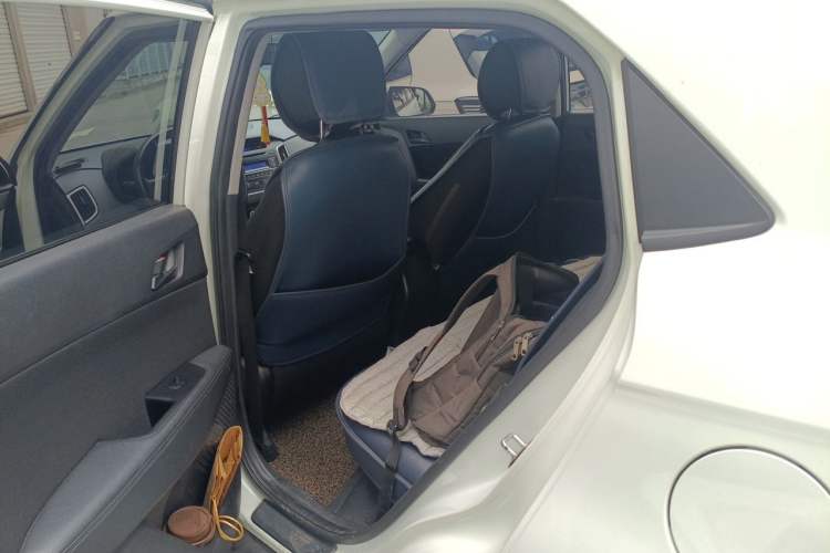 Used Hyundai ix25 2015 1.6L Manual Two-Wheel Drive Fashionable GS Model Left Rear Seat