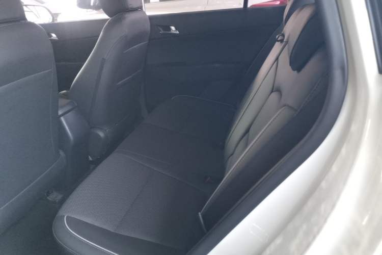 Used Hyundai ix25 2015 1.6L Automatic Two-Wheel Drive Smart GLS Trim Left Rear Seat