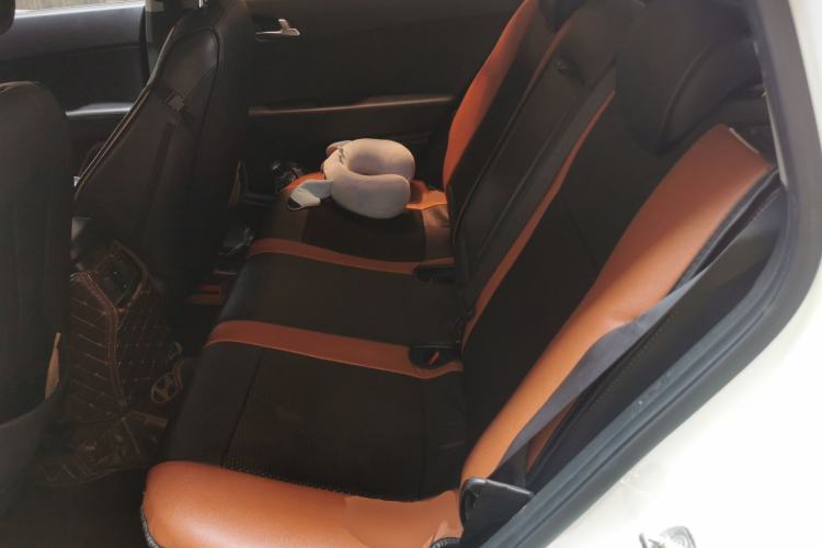 Used Hyundai ix25 2015 1.6L Automatic Two-Wheel-Drive Deluxe DLX Model Left Rear Seat