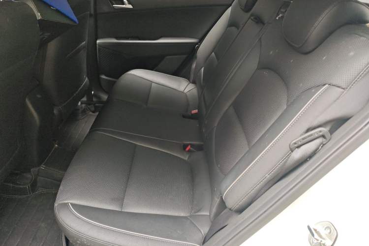 Used Hyundai ix25 2015 1.6L Automatic Two-Wheel Drive Smart GLS Trim Left Rear Seat