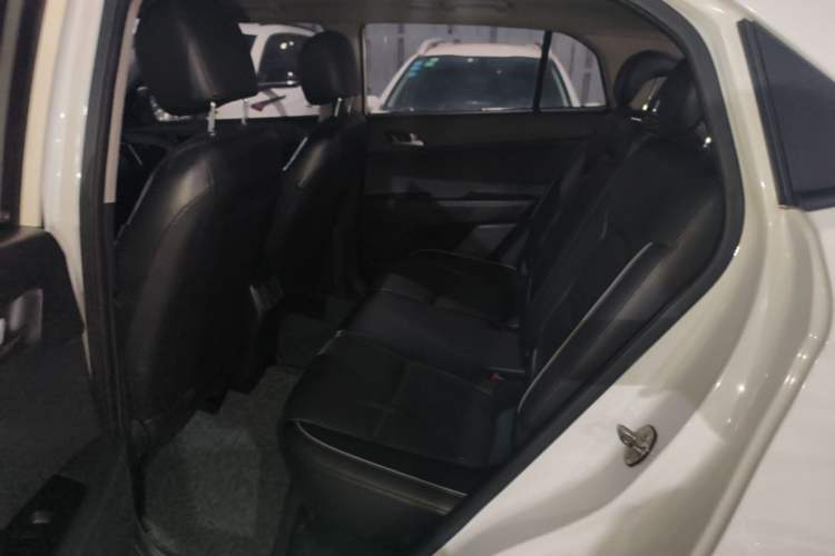 Used Hyundai ix25 2015 1.6L Automatic Two-Wheel-Drive Deluxe DLX Model Left Rear Seat