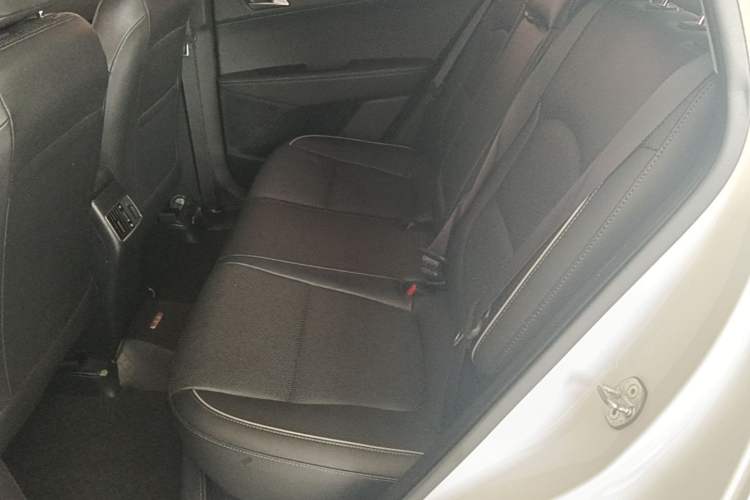 Used Hyundai ix25 2015 1.6L Automatic Two-Wheel-Drive Deluxe DLX Model Left Rear Seat