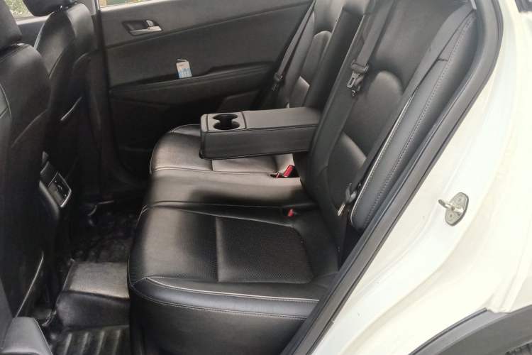 Used Hyundai ix25 2015 1.6L Automatic Two-Wheel-Drive Deluxe DLX Model Left Rear Seat