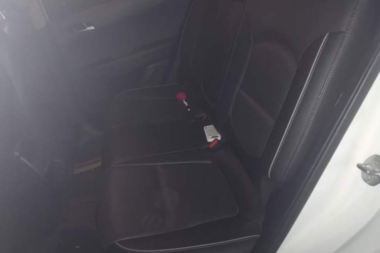 Used Hyundai ix25 2015 2.0L Automatic Two-Wheel Drive Intelligent GLS Left Rear Seat