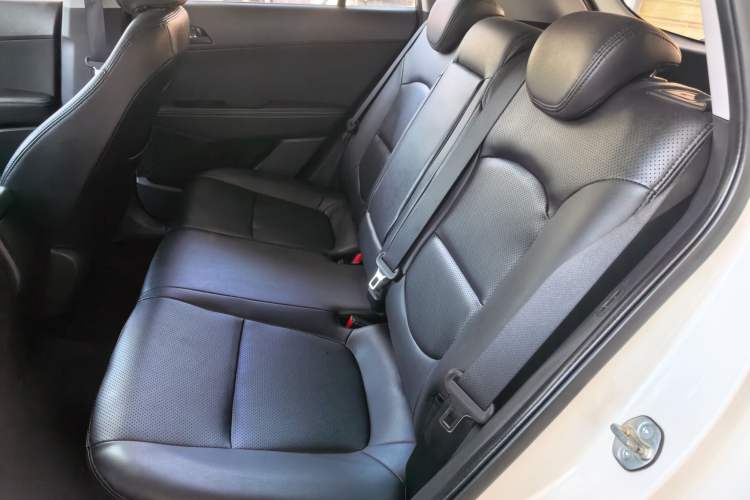 Used Hyundai ix25 2015 1.6L Manual Two-Wheel Drive Fashionable GS Model Left Rear Seat