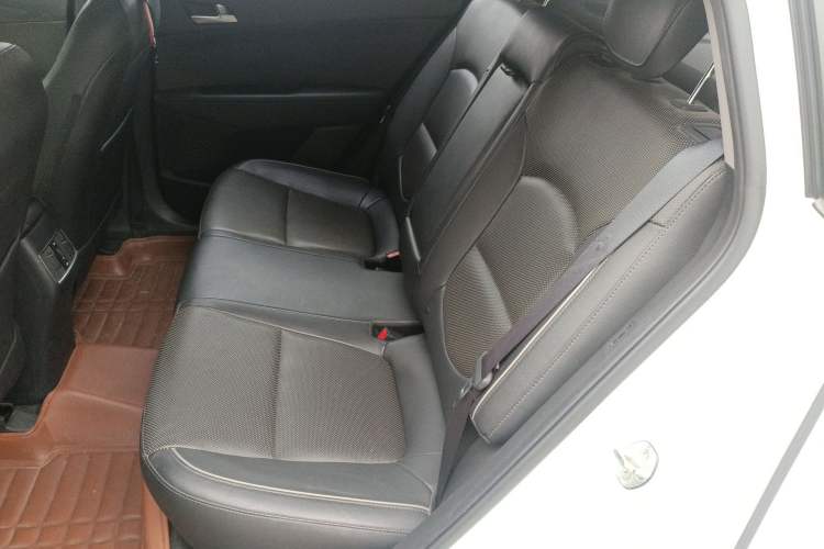 Used Hyundai ix25 2015 2.0L Automatic 4x4 Deluxe DLX Left Rear Seat
