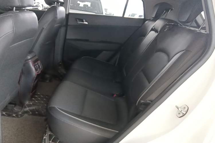 Used Hyundai ix25 2015 1.6L Automatic Two-Wheel-Drive Deluxe DLX Model Left Rear Seat