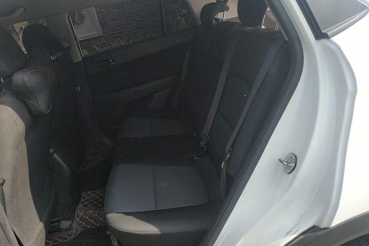 Used Hyundai ix25 2015 1.6L Manual Two-Wheel Drive Fashionable GS Model Left Rear Seat