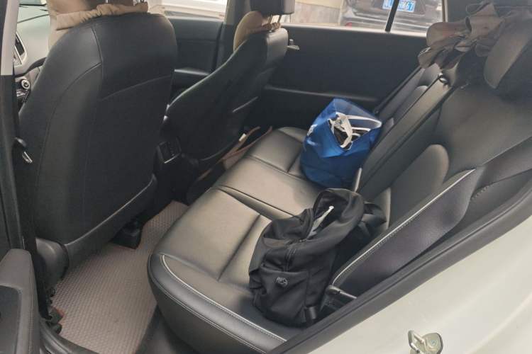 Used Hyundai ix25 2015 1.6L Automatic Two-Wheel-Drive Deluxe DLX Model Left Rear Seat