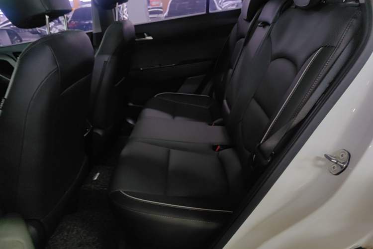 Used Hyundai ix25 2015 1.6L Automatic Two-Wheel-Drive Deluxe DLX Model Left Rear Seat