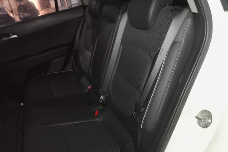 Used Hyundai ix25 2015 1.6L Automatic Two-Wheel Drive Smart GLS Trim Left Rear Seat
