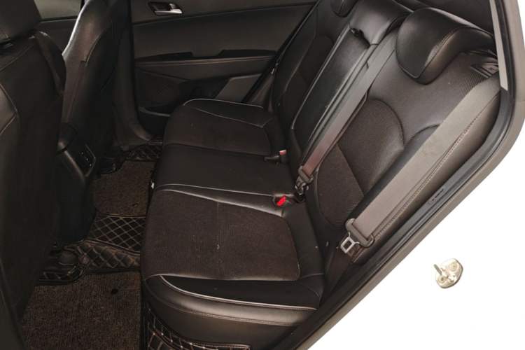 Used Hyundai ix25 2015 1.6L Automatic Two-Wheel-Drive Deluxe DLX Model Left Rear Seat