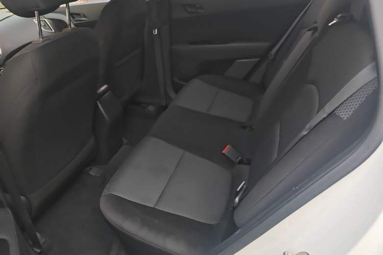 Used Hyundai ix25 2015 1.6L Manual Two-Wheel Drive Fashionable GS Model Left Rear Seat
