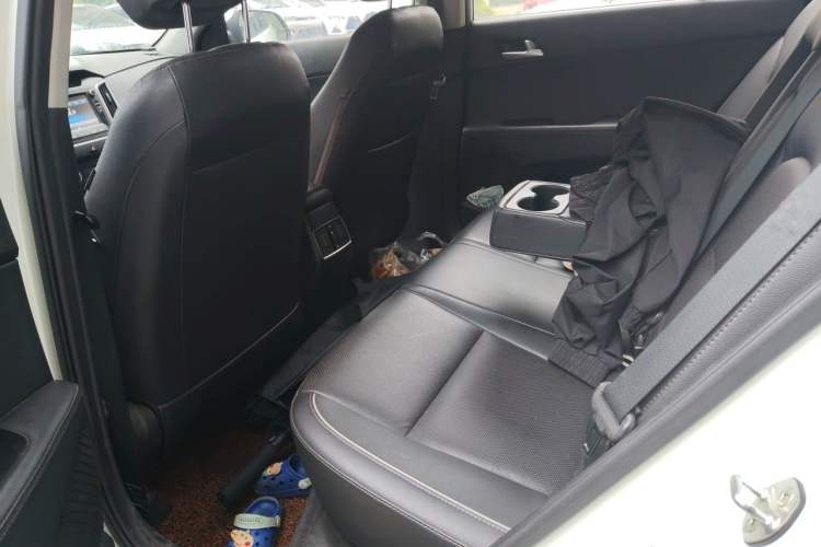 Used Hyundai ix25 2015 1.6L Automatic Two-Wheel-Drive Deluxe DLX Model Left Rear Seat