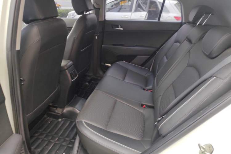 Used Hyundai ix25 2015 1.6L Automatic Two-Wheel-Drive Deluxe DLX Model Left Rear Seat