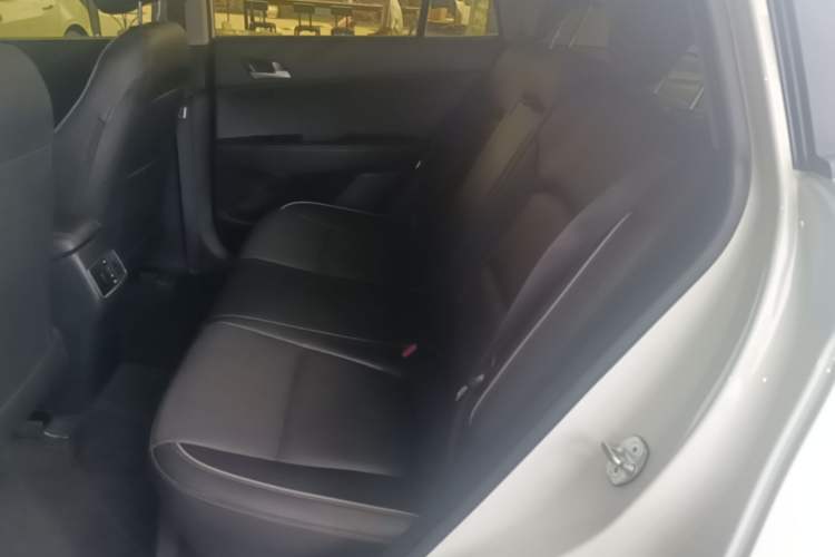 Used Hyundai ix25 2015 1.6L Automatic Two-Wheel-Drive Deluxe DLX Model Left Rear Seat
