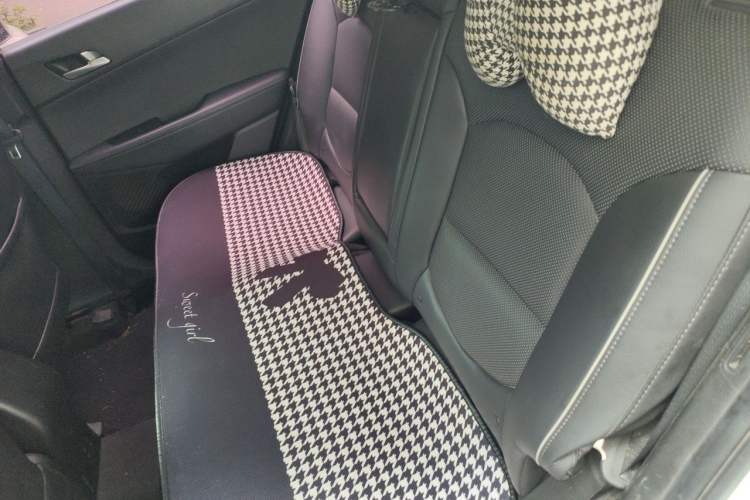 Used Hyundai ix25 2015 1.6L Automatic Two-Wheel Drive Smart GLS Trim Left Rear Seat