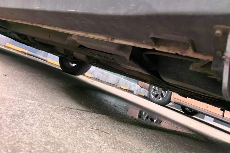 Used Hyundai ix25 2015 1.6L Automatic Two-Wheel Drive Smart GLS Trim Left Side Sill