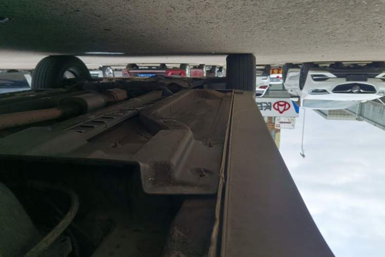 Used Hyundai ix25 2015 1.6L Automatic Two-Wheel Drive Smart GLS Trim Left Side Sill