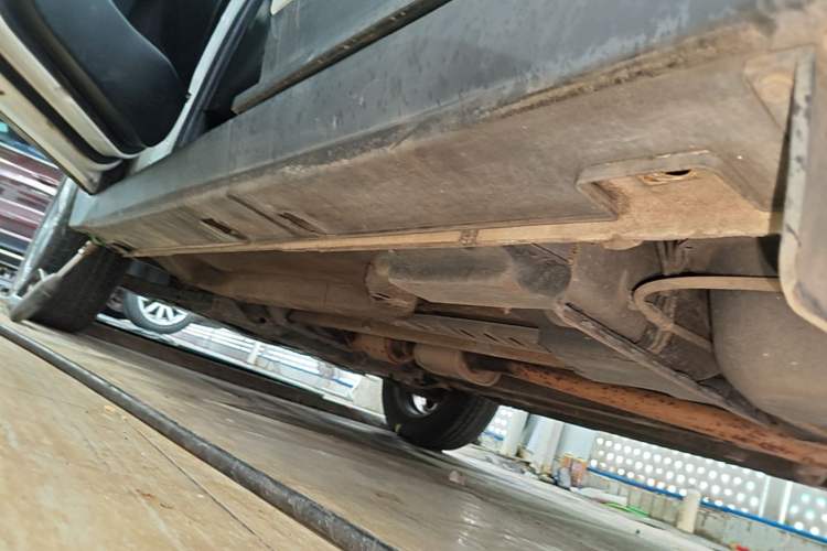 Used Hyundai ix25 2015 1.6L Automatic Two-Wheel Drive Smart GLS Trim Left Side Sill