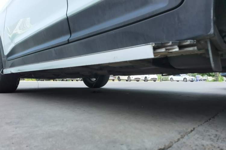 Used Hyundai ix25 2015 1.6L Automatic Two-Wheel Drive Smart GLS Trim Left Side Sill