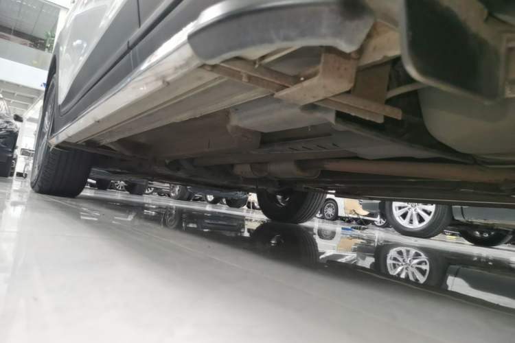 Used Hyundai ix25 2015 1.6L Automatic Two-Wheel Drive Smart GLS Trim Left Side Sill