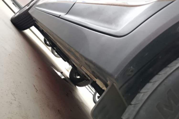 Used Hyundai ix25 2015 1.6L Automatic Two-Wheel Drive Smart GLS Trim Left Side Sill
