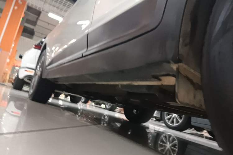 Used Hyundai ix25 2015 1.6L Automatic Two-Wheel-Drive Deluxe DLX Model Left Side Sill