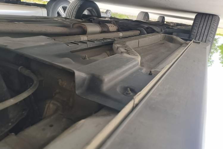 Used Hyundai ix25 2015 1.6L Automatic Two-Wheel Drive Smart GLS Trim Left Side Sill