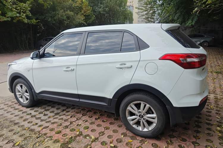 Used Hyundai ix25 2015 1.6L Manual Two-Wheel Drive Fashionable GS Model Left Side