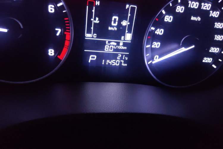 Used Hyundai ix25 2015 1.6L Automatic Two-Wheel Drive Smart GLS Trim Odometer Close Up