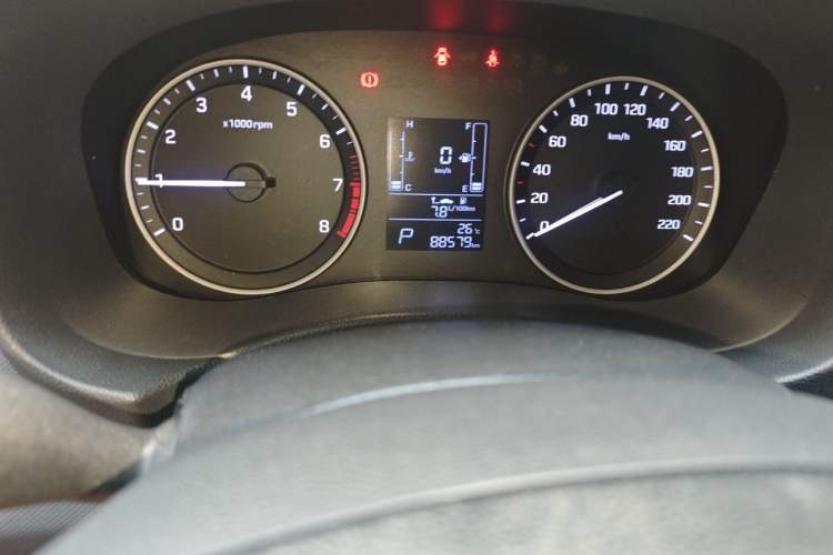 Used Hyundai ix25 2015 1.6L Automatic Two-Wheel Drive Smart GLS Trim Odometer Close Up