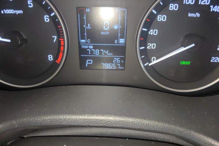 Used Hyundai ix25 2015 1.6L Automatic Two-Wheel Drive Smart GLS Trim Odometer Close Up