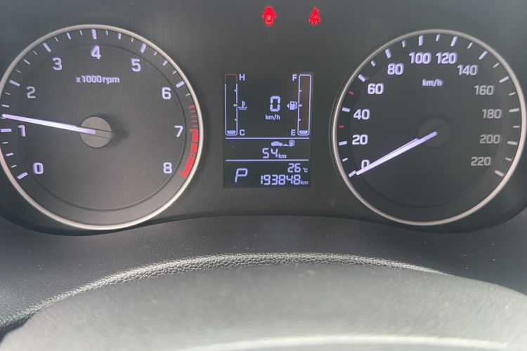 Used Hyundai ix25 2015 1.6L Automatic Two-Wheel Drive Smart GLS Trim Odometer Close Up