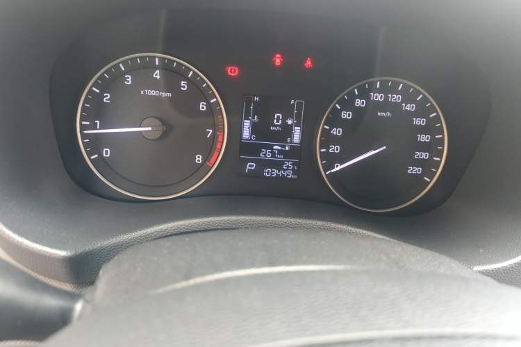 Used Hyundai ix25 2015 1.6L Automatic Two-Wheel Drive Smart GLS Trim Odometer Close Up