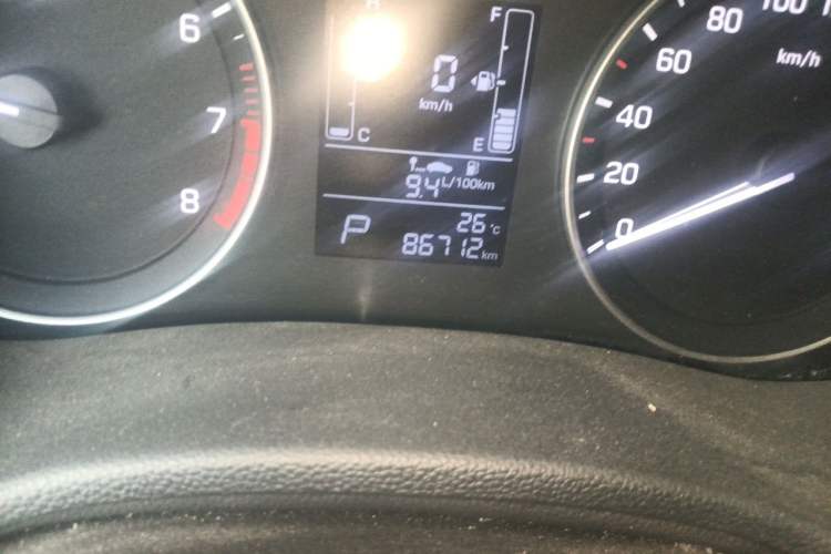 Used Hyundai ix25 2015 1.6L Automatic Two-Wheel Drive Smart GLS Trim Odometer Close Up