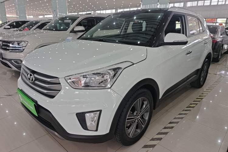 Używany Hyundai ix25 2015 1.6L Automatic Two-Wheel Drive Smart GLS Trim Guazi used car, China used car export, Used car for sale, Used cars, Cheapest cars for sale