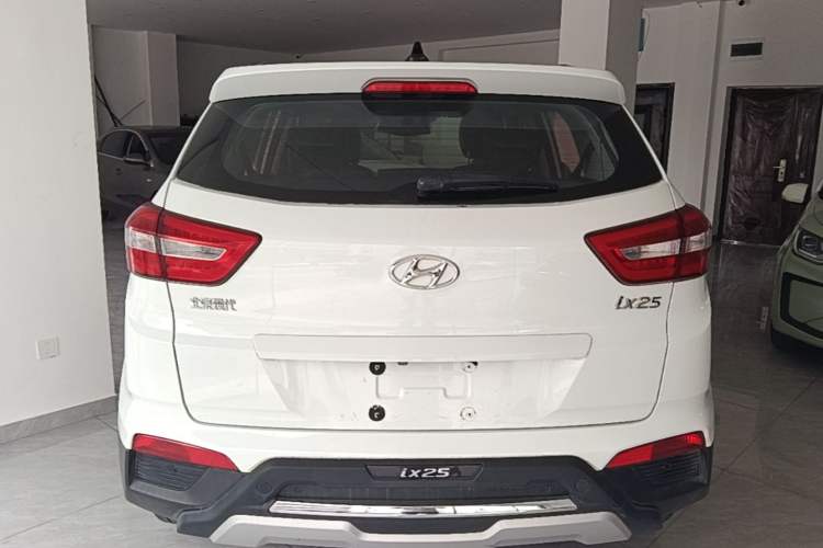 Used Hyundai ix25 2015 1.6L Automatic Two-Wheel-Drive Deluxe DLX Model Rear