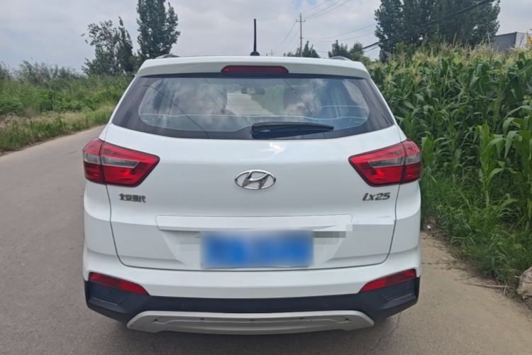 Used Hyundai ix25 2015 1.6L Automatic Two-Wheel Drive Smart GLS Trim Rear
